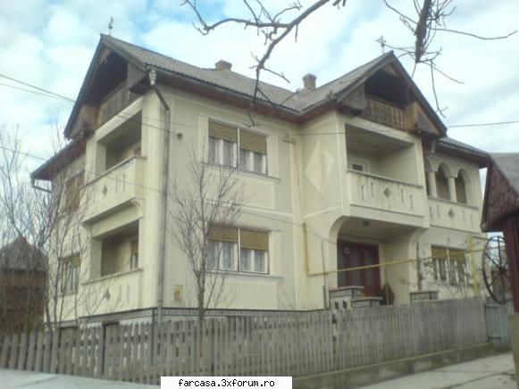 :hi: casa parohiala farcasa